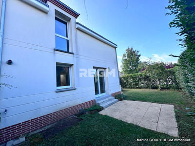 Maison - 96 m² - 4 pièces