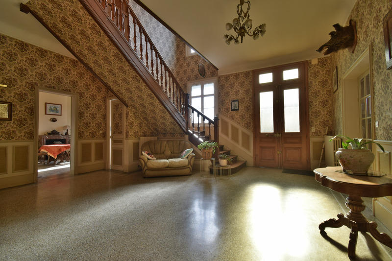 Corps de ferme - 336 m² - 10 pièces