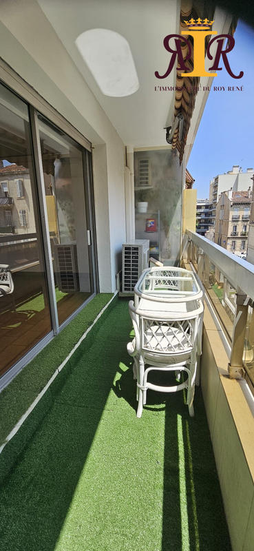 Appartement - 98 m² - 4 pièces