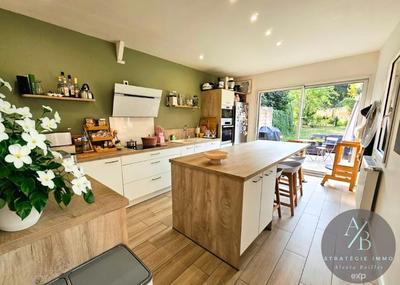 Maison - 150 m² - 5 pièces