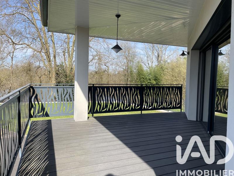 Maison - 197 m² - 5 pièces