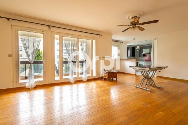 Appartement - 100 m² - 4 pièces