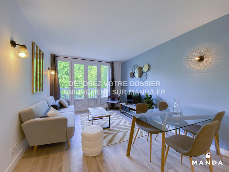 Chambre - 12 m² - 4 pièces