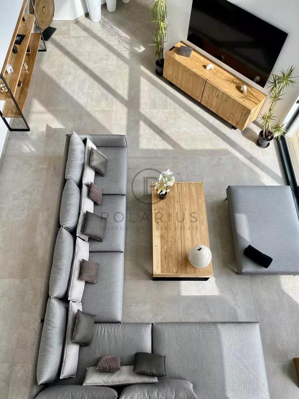 Villa - 445 m² - 7 pièces