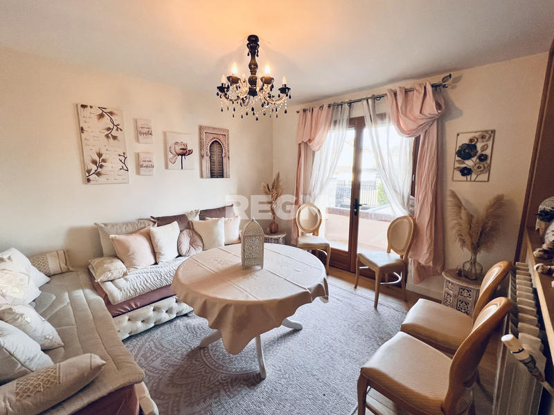 Maison - 223 m² - 7 pièces