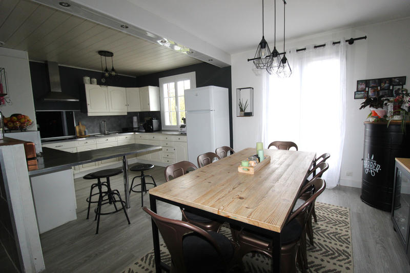 Maison - 101 m² - 5 pièces