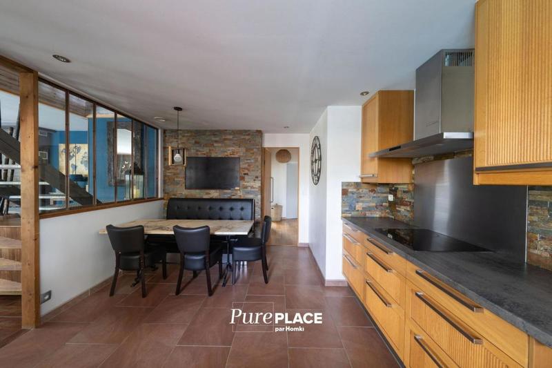 Maison - 170 m² - 7 pièces