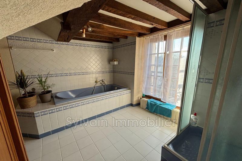 Maison - 203 m² - 6 pièces