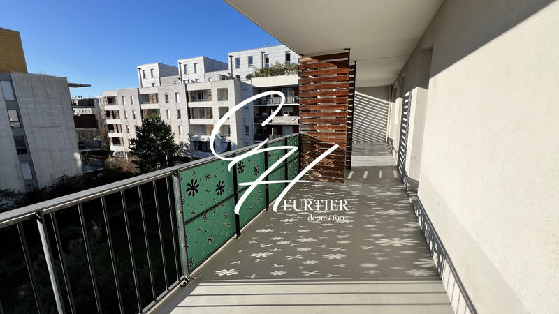 Appartement - 83 m² - 4 pièces