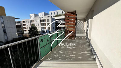 Appartement - 83 m² - 4 pièces