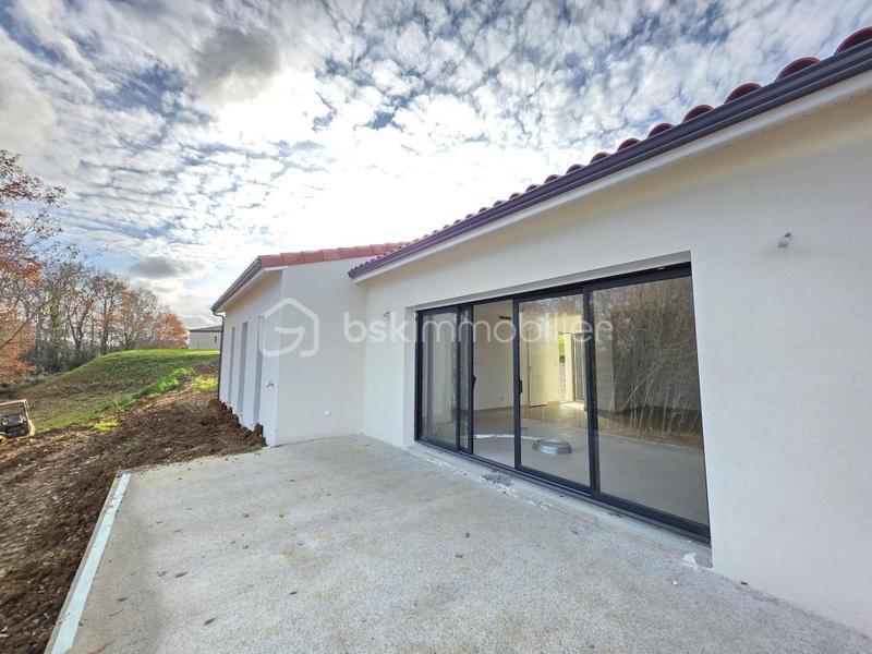Maison - 97 m² - 4 pièces