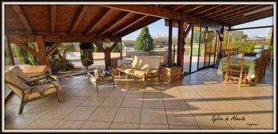 Maison - 206 m² - 6 pièces