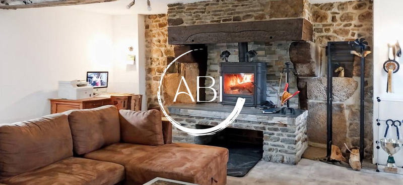 Maison ancienne - 110 m² - 5 pièces