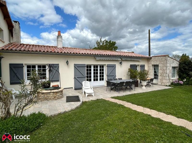 Propriété - 240 m² - 11 pièces