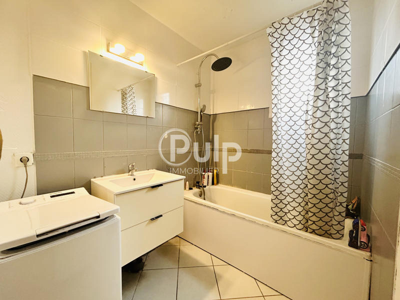 Pavillon - 85 m² - 6 pièces