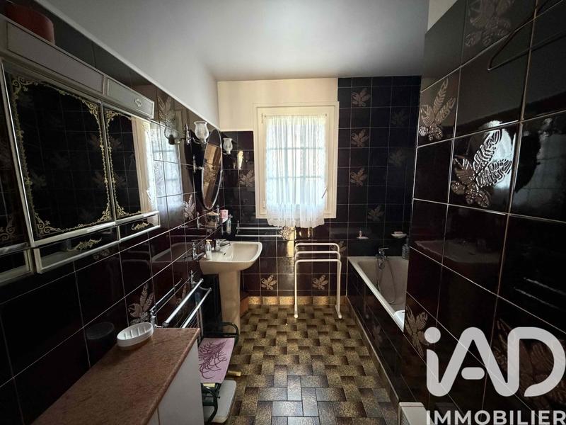 Maison - 90 m² - 5 pièces