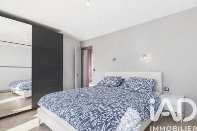 Maison - 166 m² - 7 pièces