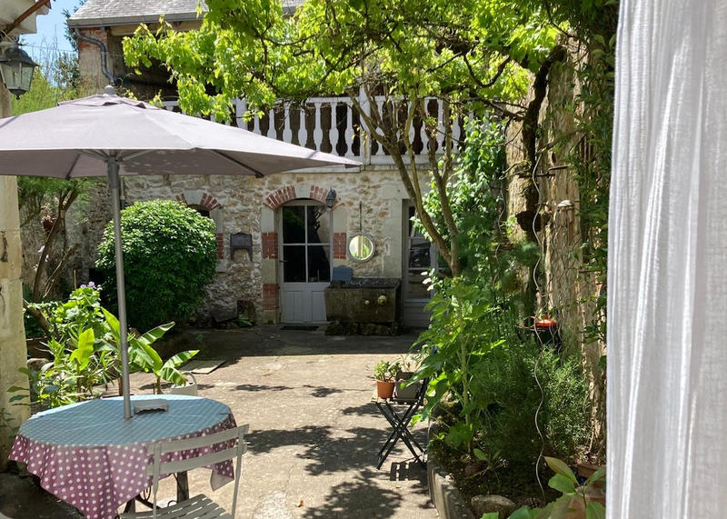 Maison - 205 m² - 6 pièces