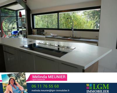 Villa - 184 m² - 5 pièces