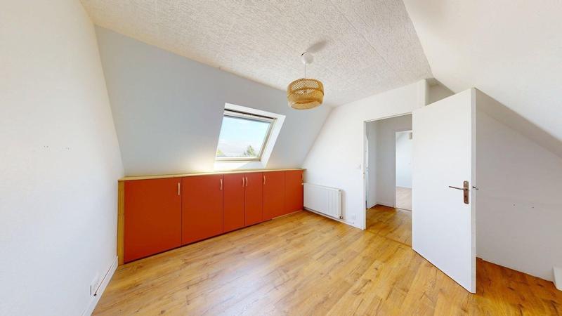Maison - 157 m² - 7 pièces