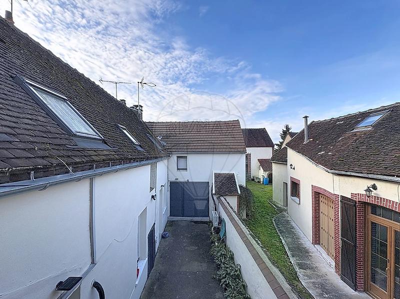 Immeuble - 182 m² - 9 pièces