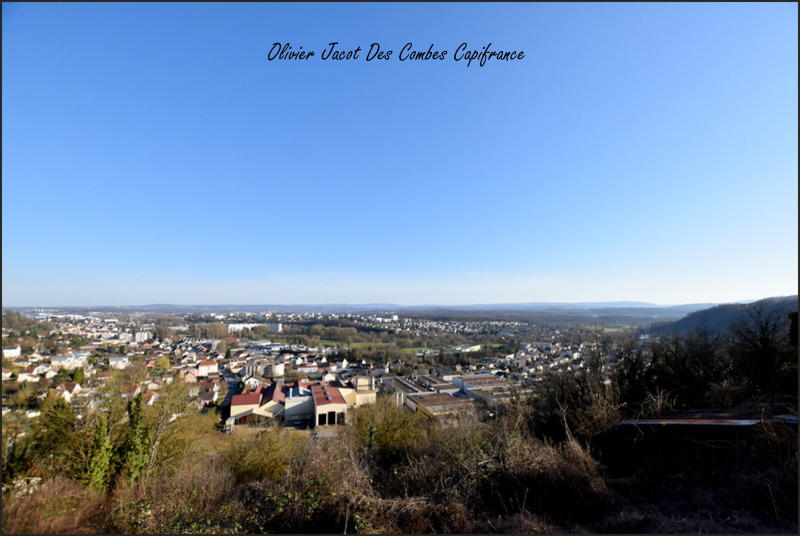 Maison - 281 m² - 7 pièces