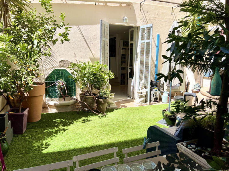 Appartement - 165 m² - 5 pièces