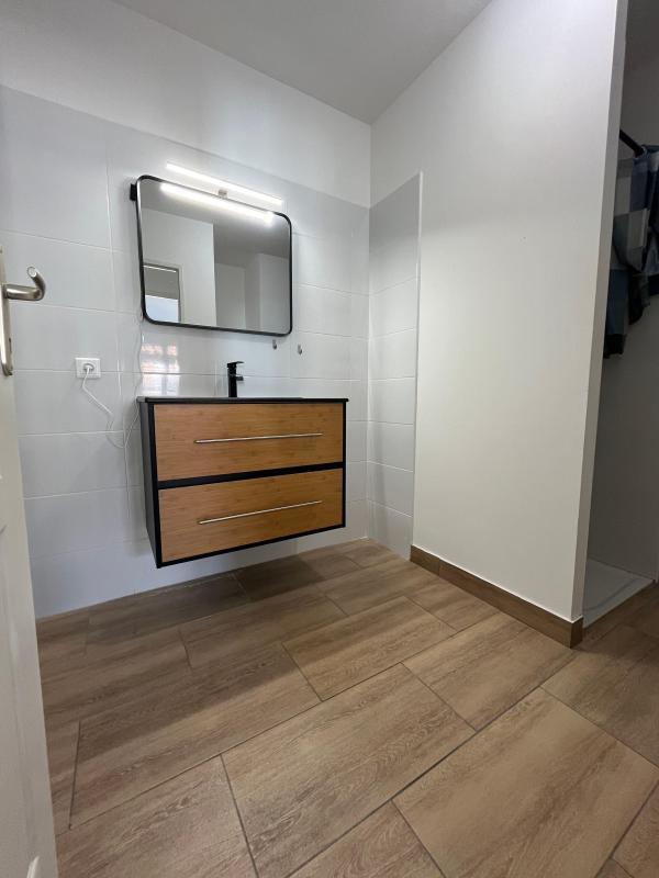 Appartement - 80 m² - 3 pièces