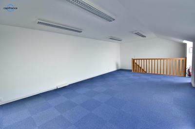 Bureau - 99 m² - 5 pièces