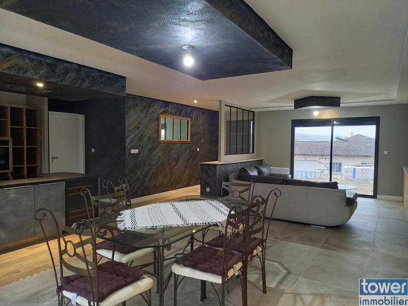 Maison - 144 m² - 5 pièces