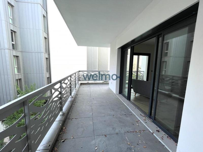 Appartement - 100 m² - 4 pièces