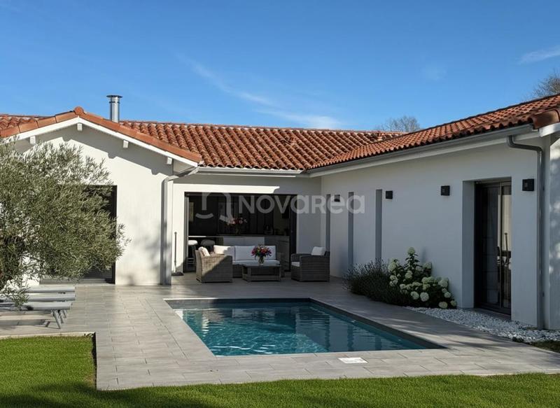 Maison - 130 m² - 5 pièces