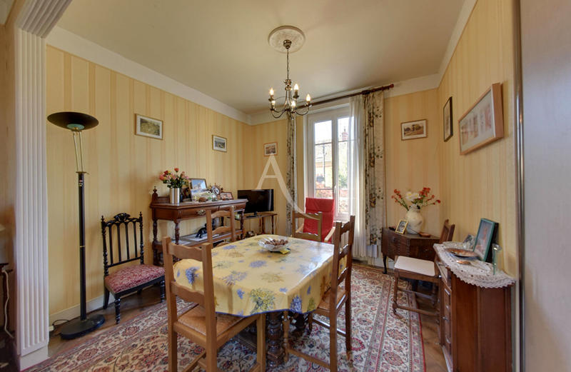 Maison - 70 m² - 5 pièces