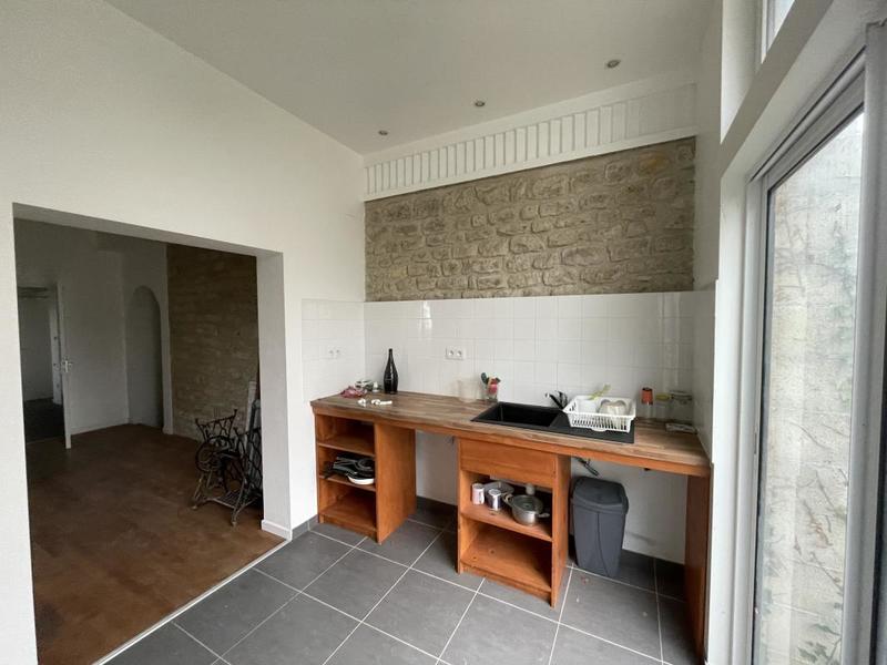 Appartement - 93 m² - 4 pièces