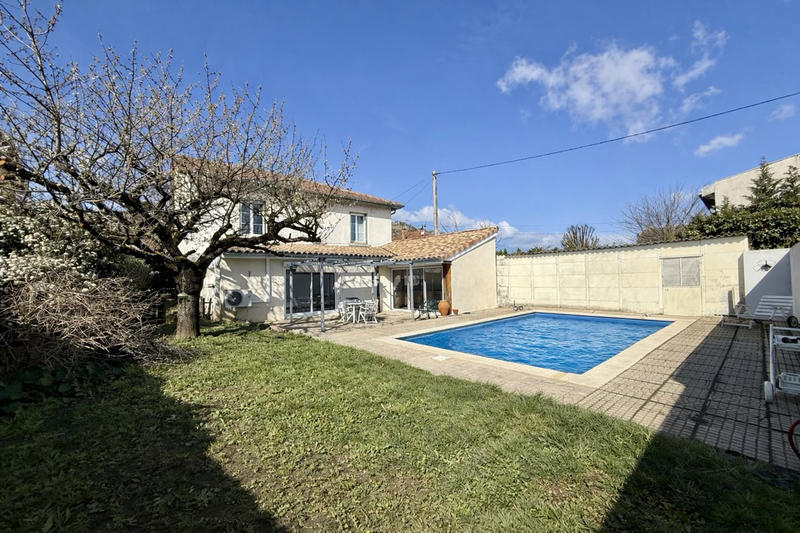 Maison - 173 m² - 6 pièces