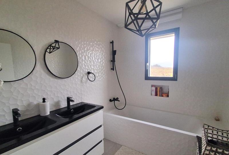 Maison - 120 m² - 6 pièces