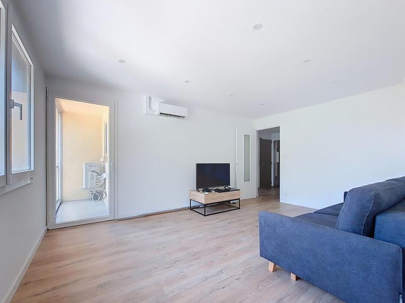 Appartement - 80 m² - 4 pièces