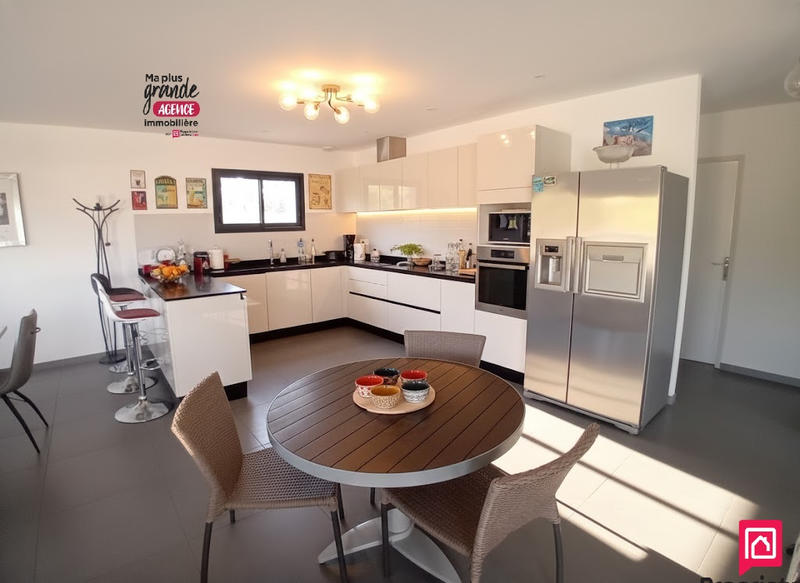 Maison - 147 m² - 6 pièces