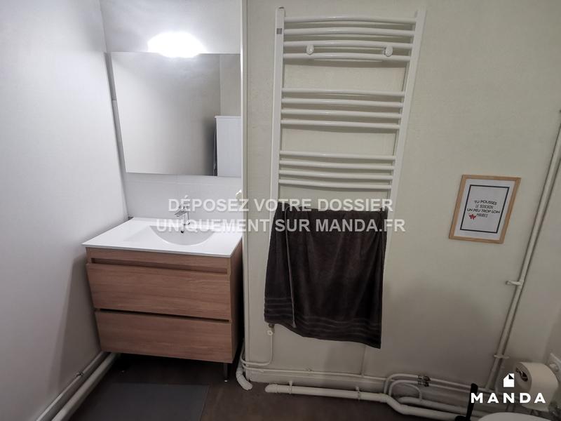 Chambre - 11 m² - 5 pièces