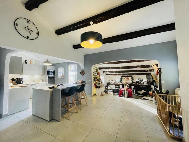 Villa - 179 m² - 5 pièces