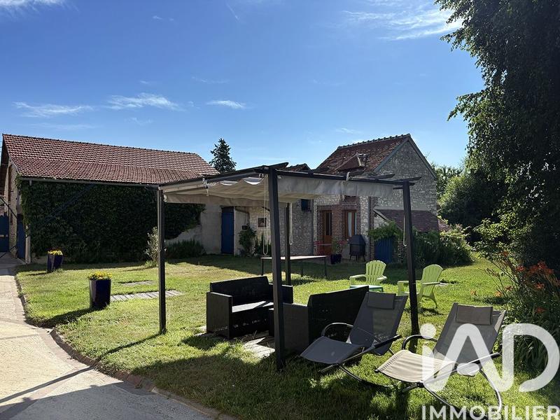 Maison - 221 m² - 9 pièces