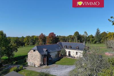 Maison - 310 m² - 10 pièces