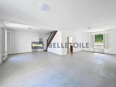 Maison - 160 m² - 4 pièces