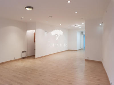 Local commercial - 90 m²