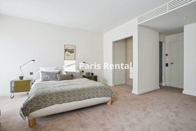 Appartement - 216 m² - 4 pièces