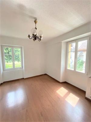 Appartement - 125 m² - 6 pièces