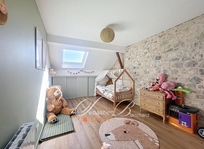 Maison - 269 m² - 8 pièces