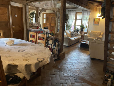 Maison - 206 m² - 7 pièces