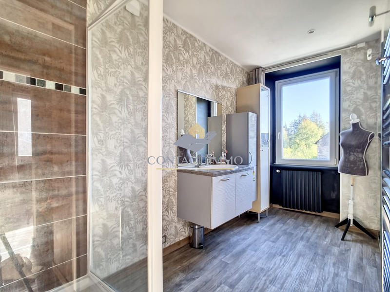 Maison - 293 m² - 8 pièces