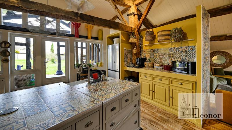 Maison ancienne - 309 m² - 6 pièces